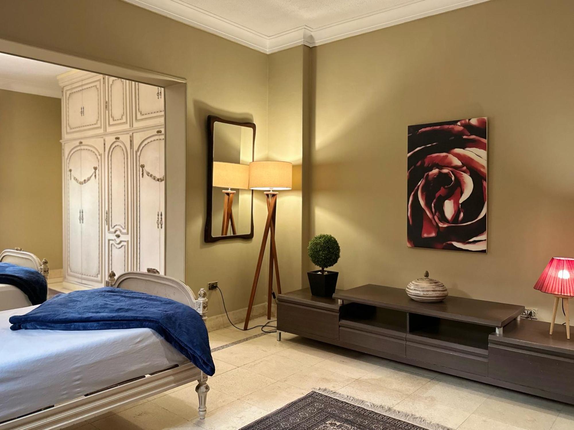 Spacious, Luxurious 3-bedroom In Nasr For Families & Corporates Kairo